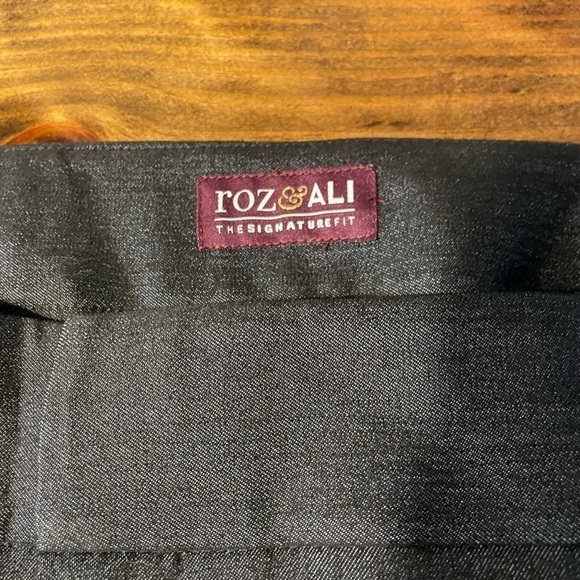 NWT Roz and Ali dark blue size 24 dress pants.  Blue denim look color - Picture 10 of 12